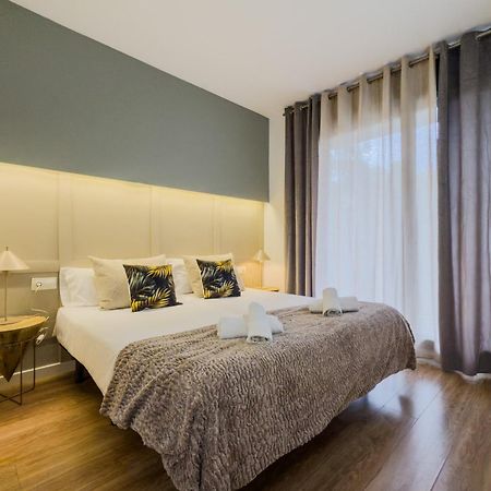 The Lonely Chimney Apartments Barcelona Ngoại thất bức ảnh