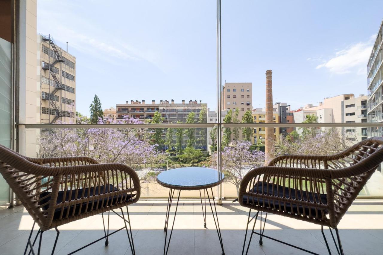 The Lonely Chimney Apartments Barcelona Ngoại thất bức ảnh