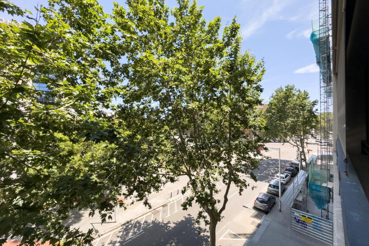 The Lonely Chimney Apartments Barcelona Ngoại thất bức ảnh