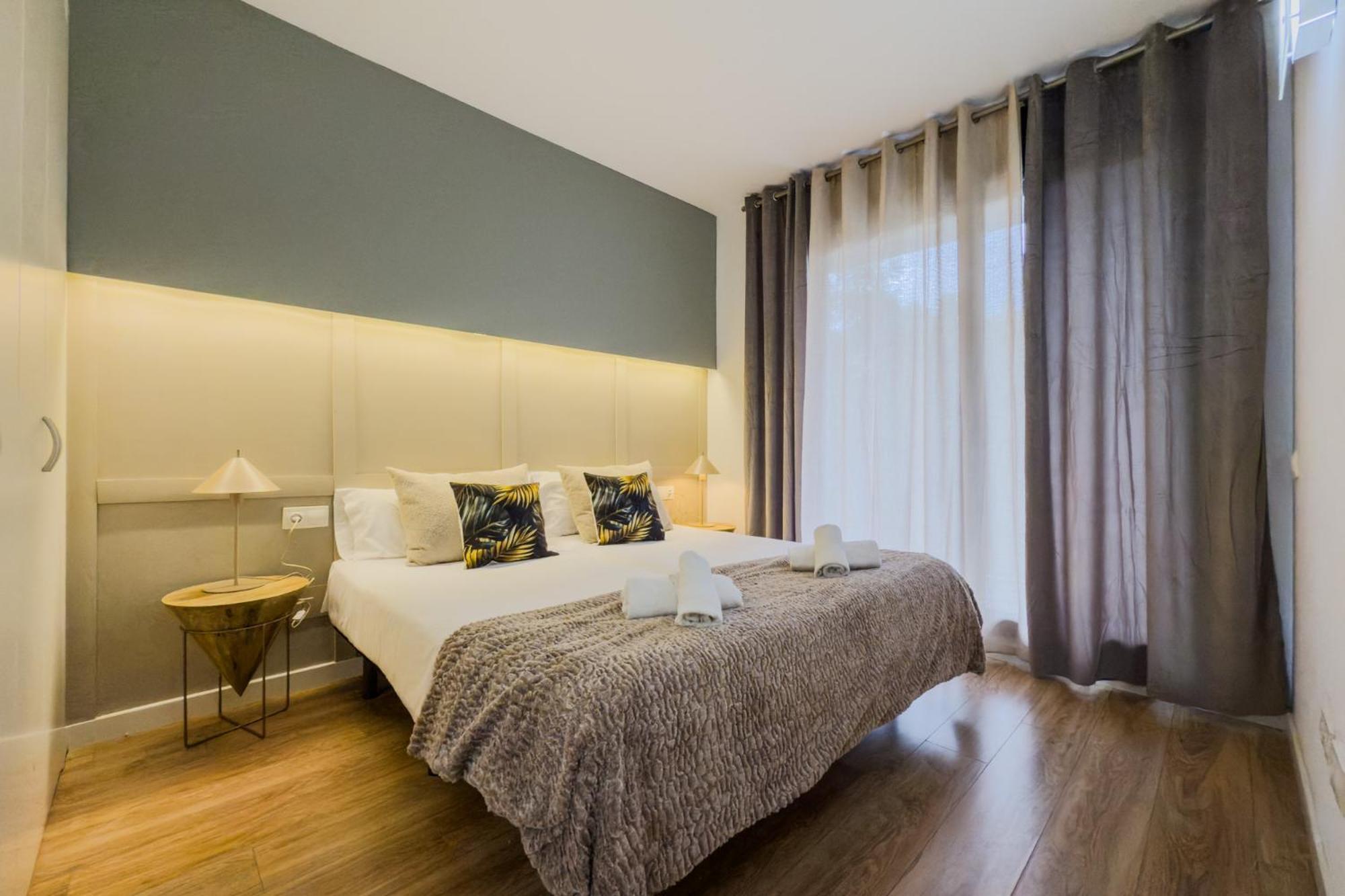 The Lonely Chimney Apartments Barcelona Ngoại thất bức ảnh